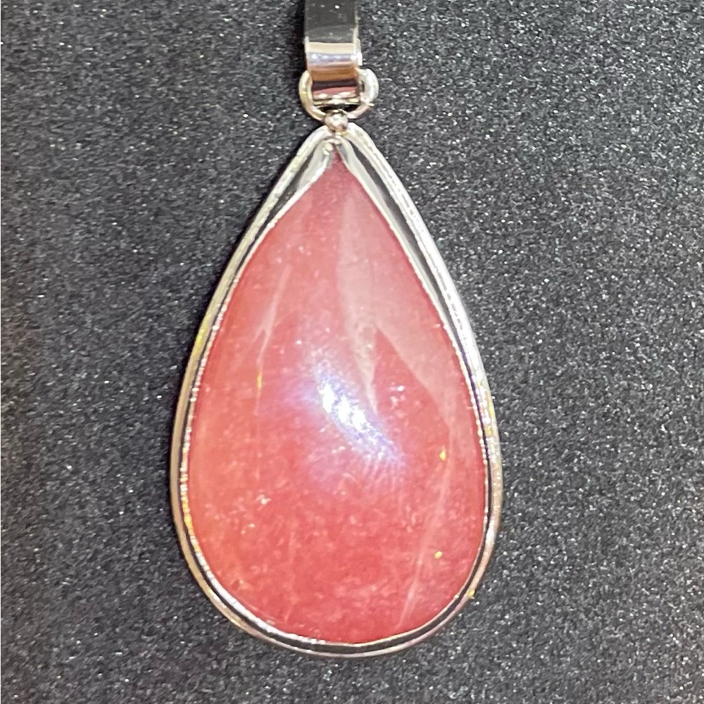 Rose quartz pendant
